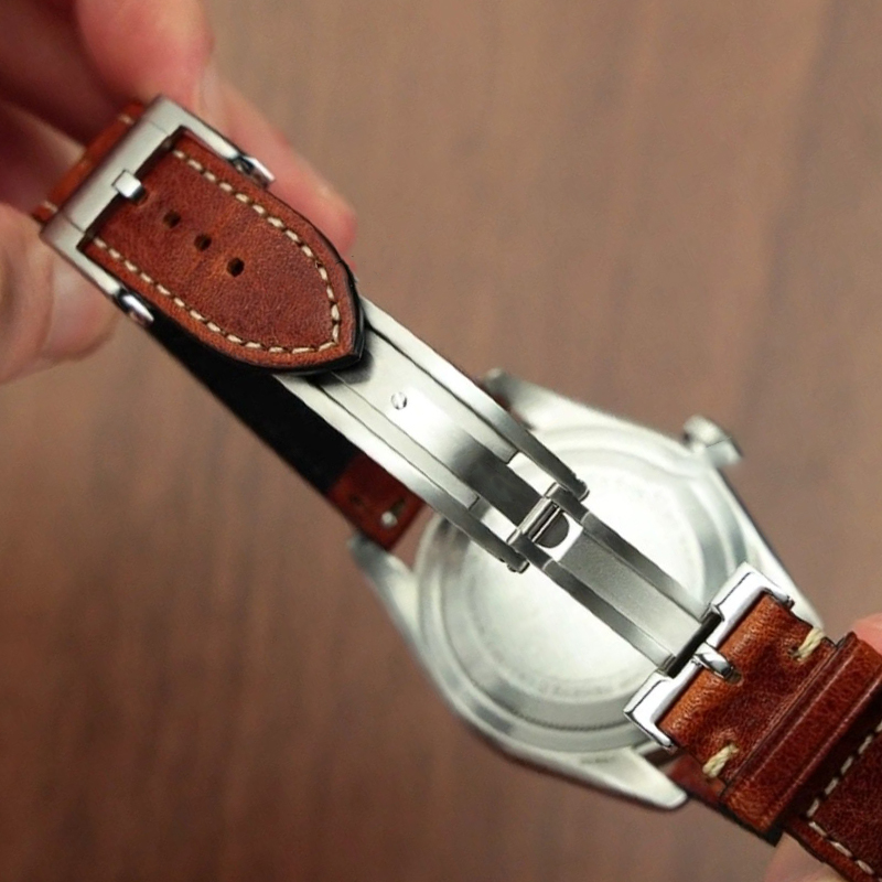 Nuevo cierre desplegable de lu - Luxury Watch Investment reseña y precio