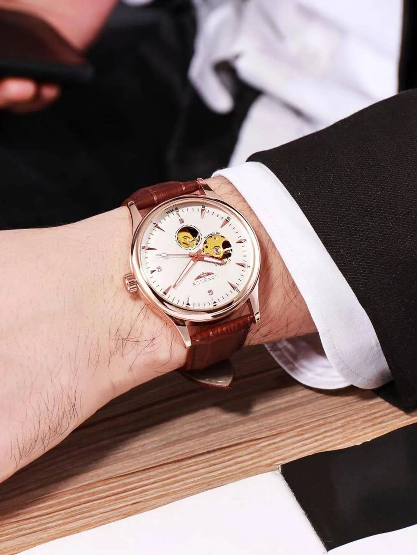 Reloj Automático LONGLUX, Esti - Luxury Watch Arabic reseña y precio